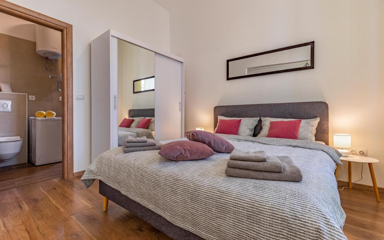 Apartment Dream Pula - City Centre エクステリア 写真